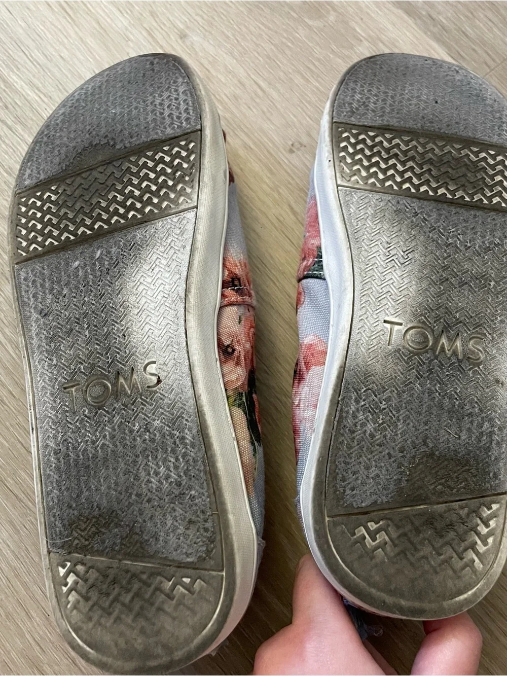 TOMS Floral Slip-On Shoes Kids 3.5